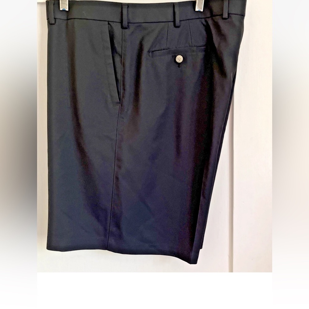 Men’s Peter Millar Golf Shorts Lightweight Black Size 42~Neutral